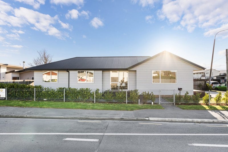 39 Sherborne Street, St Albans, Christchurch - Carousel 1