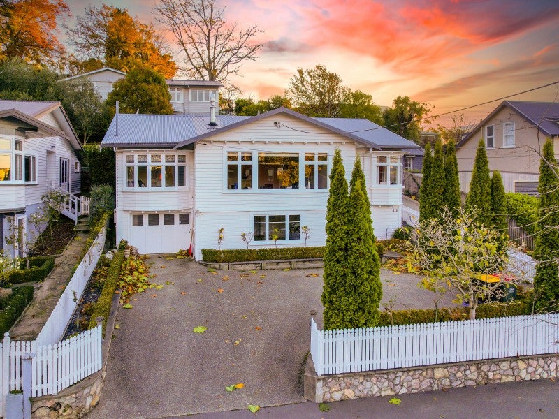 178 Collingwood Street, Nelson, Nelson - Carousel 1