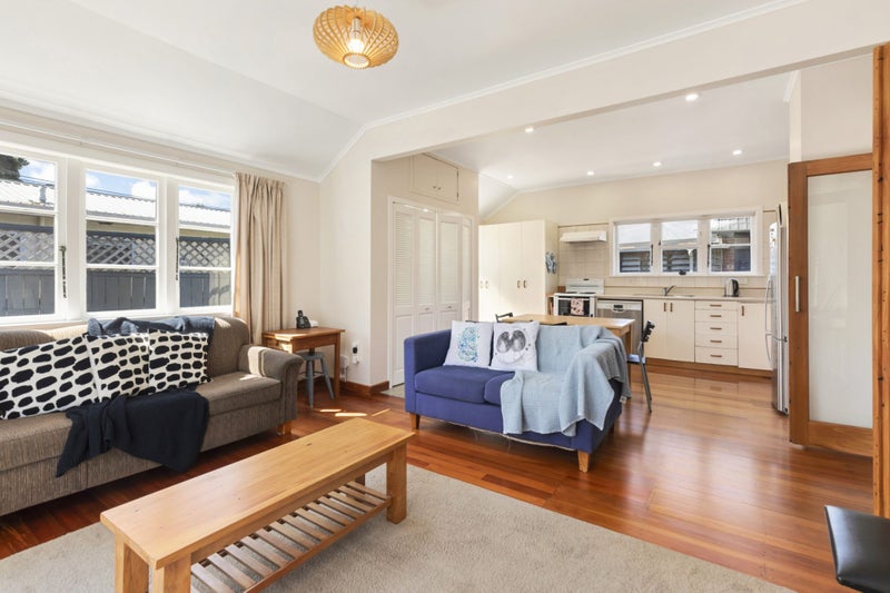 14 Wayside, Miramar, Wellington - Carousel 2