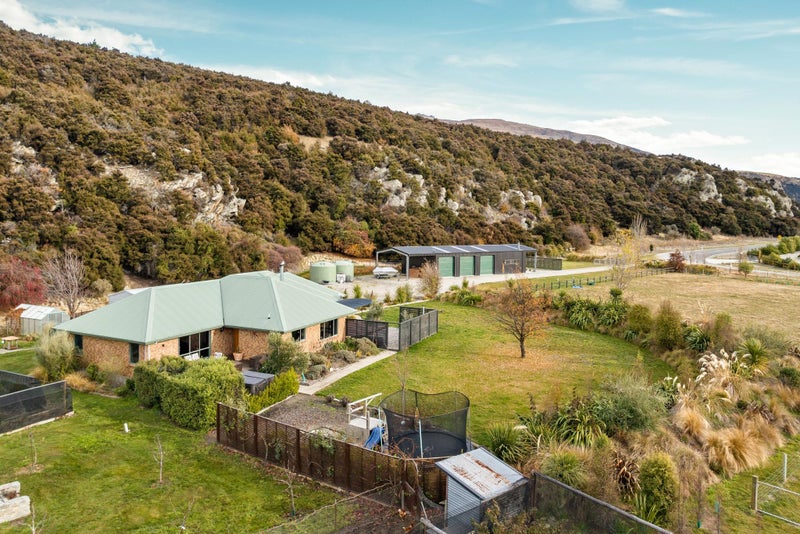 5 Pukekowhai Drive, Queensberry, Cromwell - Carousel 2
