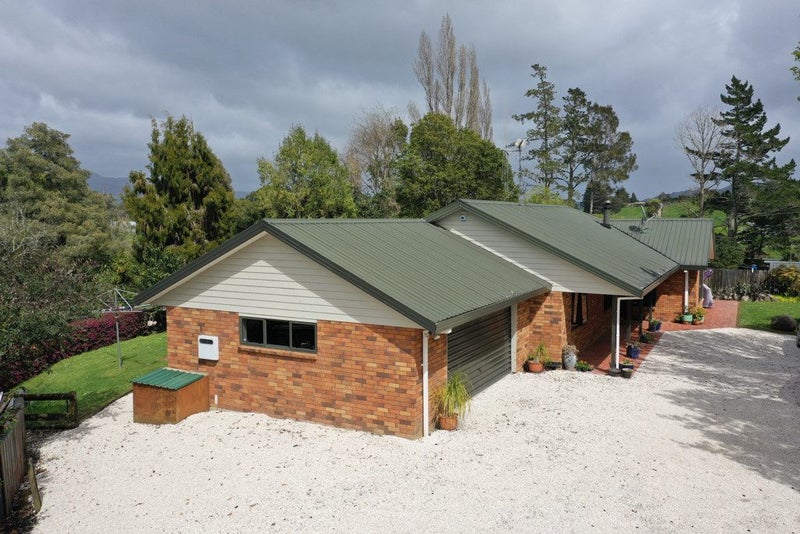 789 Grove Road, Hamilton - Carousel 2