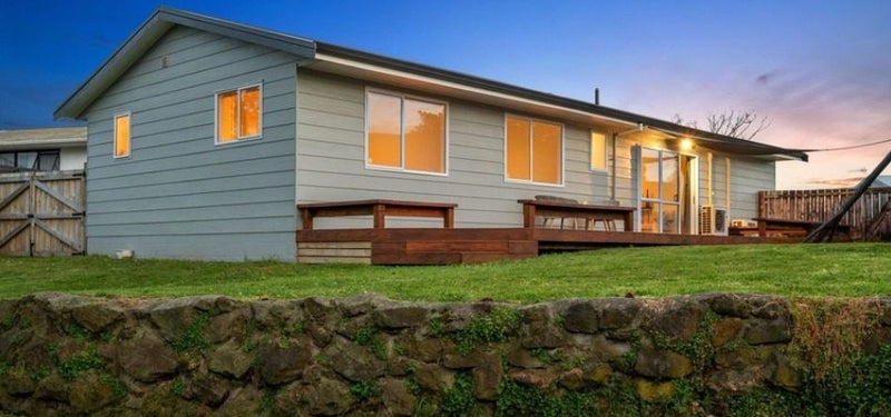 6 Augustus Earle Place, Pukehangi, Rotorua - Carousel 1