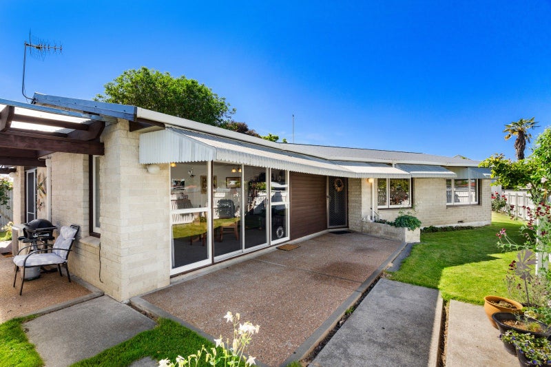 2/800 Willowpark Road South, Akina, Hastings - Carousel 1