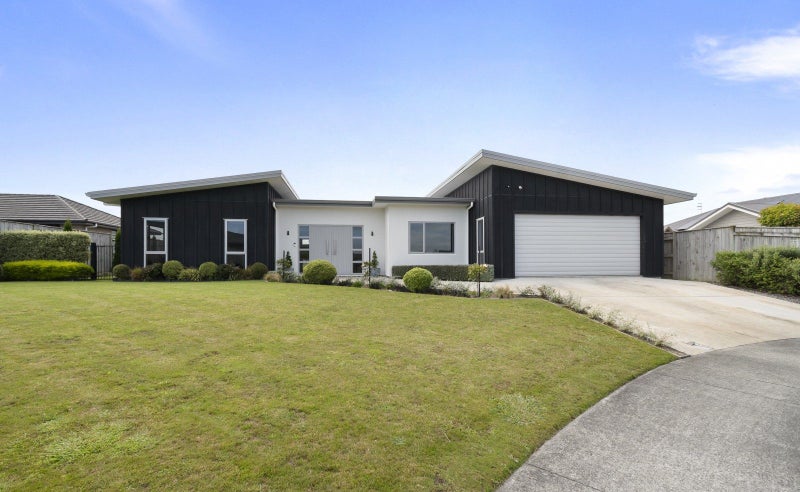 42 Accolade Street, Maewa, Feilding - Carousel 1