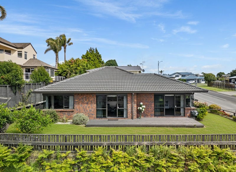 2B Cannell Farm Drive, Te Puke, Te Puke - Carousel 1