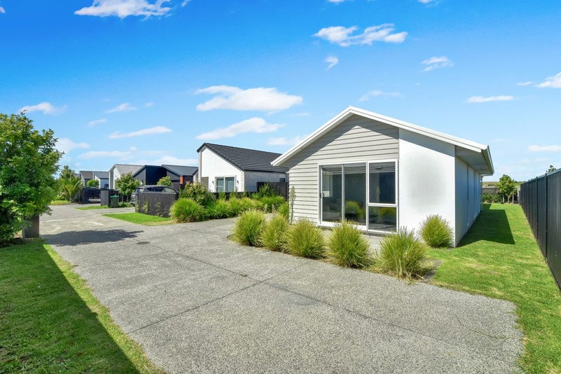 16 Empire Crescent, Papamoa, Papamoa - Carousel 22
