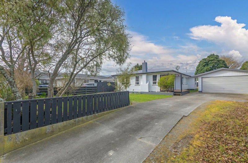 22 Motuoapa Place, Kelvin Grove, Palmerston North, Manawatu / Whanganui - Carousel 1