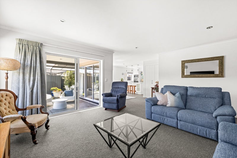 10A West Place, Greenmeadows, Napier - Carousel 2