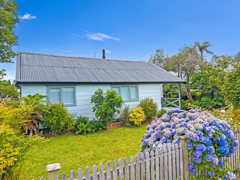 8 Beaumont Road, Ngongotaha, Rotorua - Carousel 2