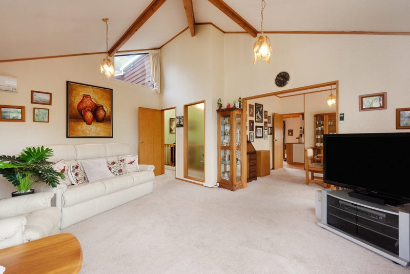 12 Orissa Crescent, Broadmeadows, Wellington - Carousel 2
