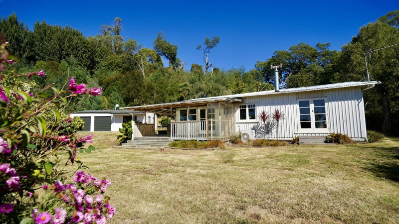 1499 Motueka Valley Highway, Ngatimoti, Tasman, Nelson / Tasman - Carousel 2