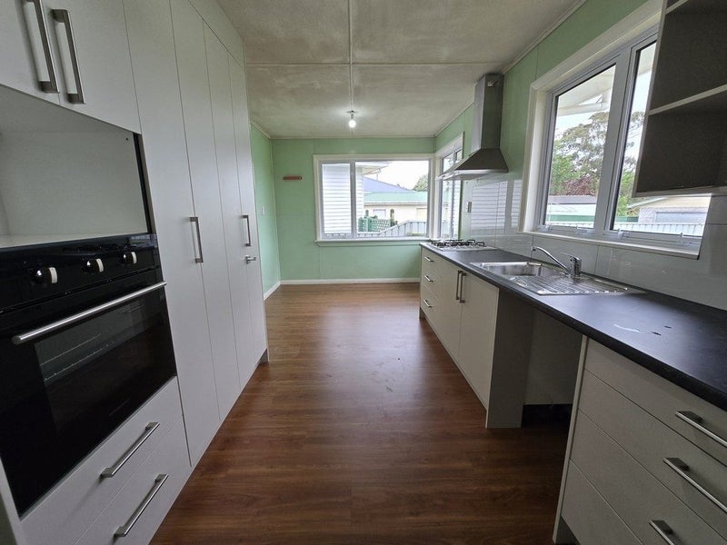 22 Stanners Street, Eltham, Eltham - Carousel 2