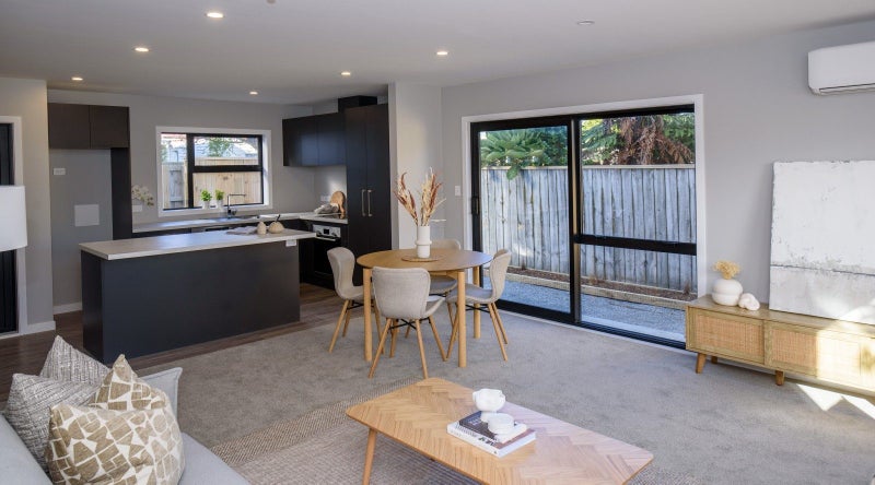 12/15 Brook Street, Waiwhetu, Lower Hutt - Carousel 2