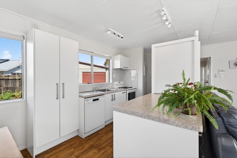 237 Flaxmere Avenue, Flaxmere, Hastings - Carousel 1