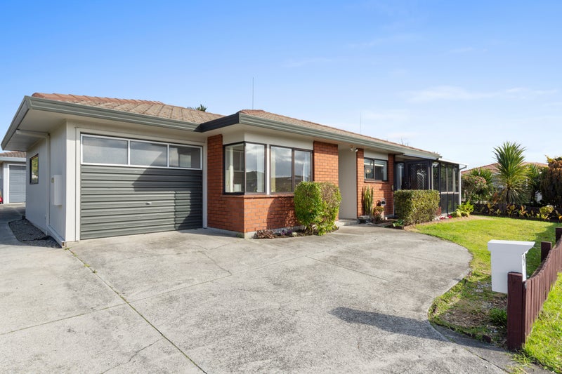 76A Gloucester Road, Mount Maunganui, Mount Maunganui - Carousel 1