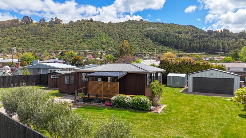 37 Kea Street, Selwyn Heights, Rotorua - Carousel 1