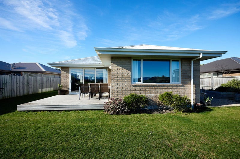 103D Beach Road, Kaikoura - Carousel 1