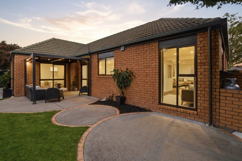 8 Kedleston Drive, Avonhead, Christchurch - Carousel 1