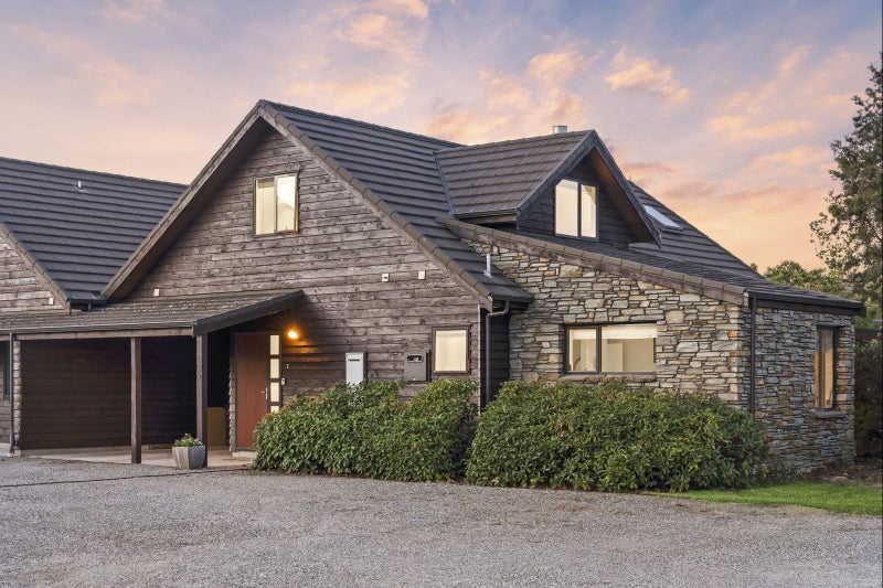 7 Villa Lane, Wanaka, Wānaka - Carousel 2