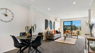 38 Pigeonwood Place, Flat Bush, Auckland - Carousel 1