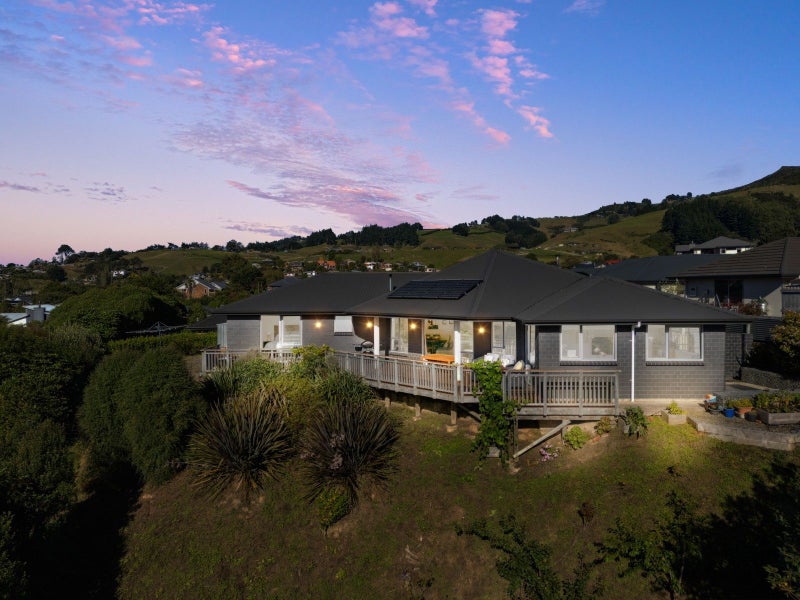 25 Glendermid Close, Sawyers Bay, Port Chalmers - Carousel 2