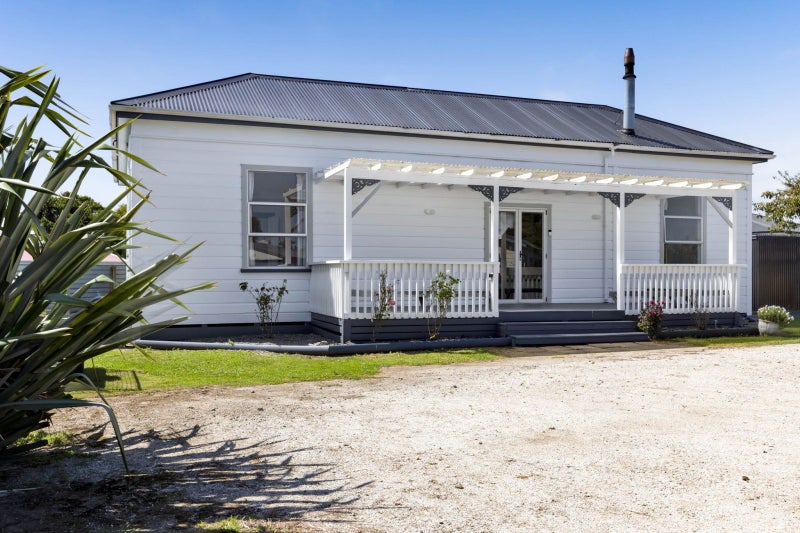176 Glover Road, Hawera, Hawera - Carousel 1
