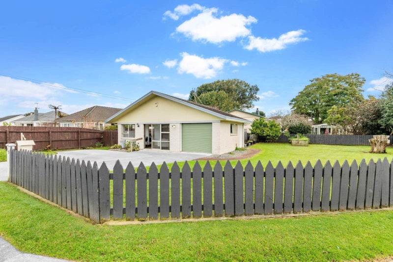 1/138 Clevedon Road, Papakura, Papakura - Carousel 2