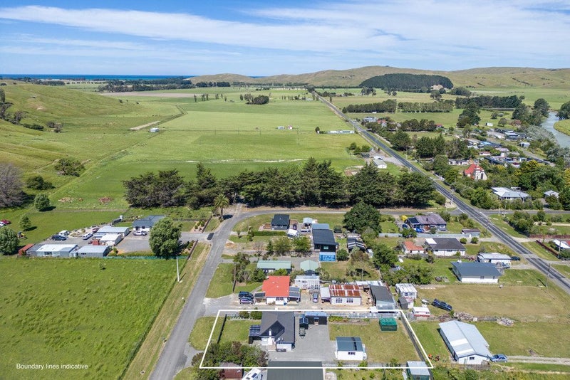 20 Blake Street, Porangahau, Porangahau - Carousel 2