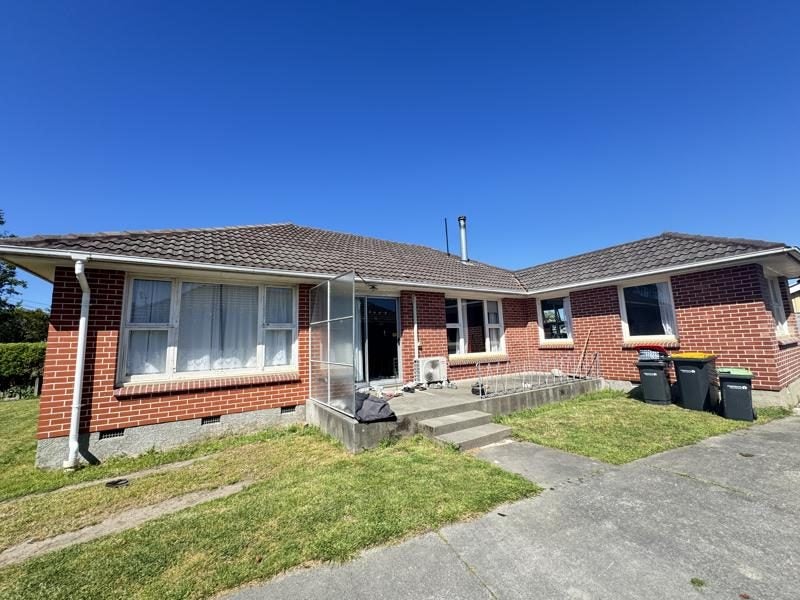12 Solway Avenue, Ilam, Christchurch - Carousel 1