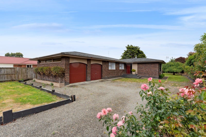 100 Huxley Street, Pahiatua - Carousel 1