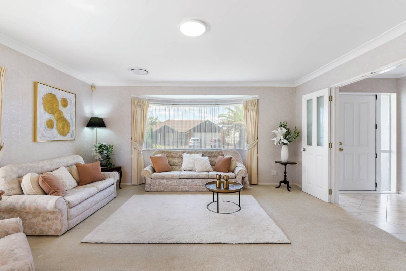 10 Yarlside Place, Northpark, Auckland - Carousel 2