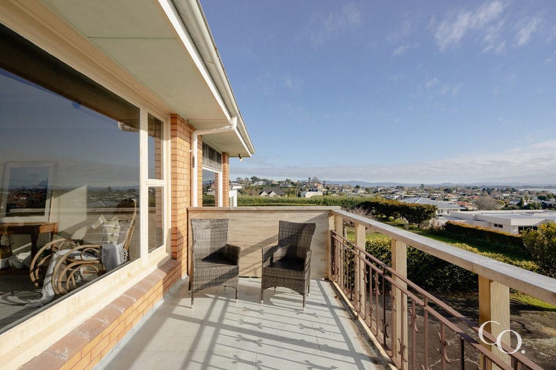 10 Pillans Road, Otumoetai, Tauranga - Carousel 2