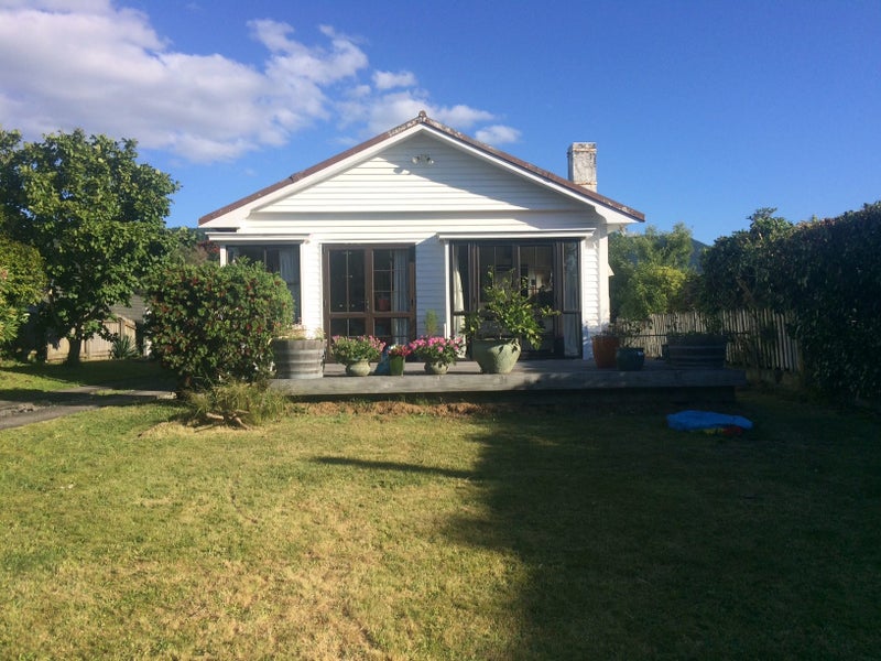 Property Valuation for 18 Moana Road, Plimmerton, Porirua Trade Me Property Trade Me Property