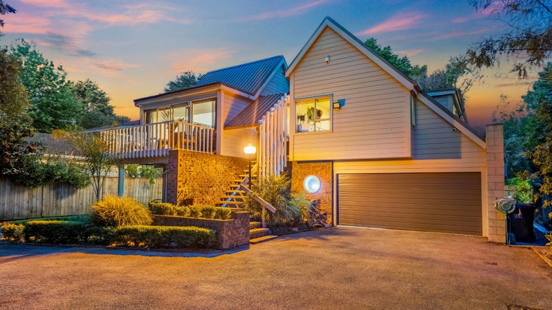 7 Palfrey Street, Wallaceville, Upper Hutt - Carousel 1