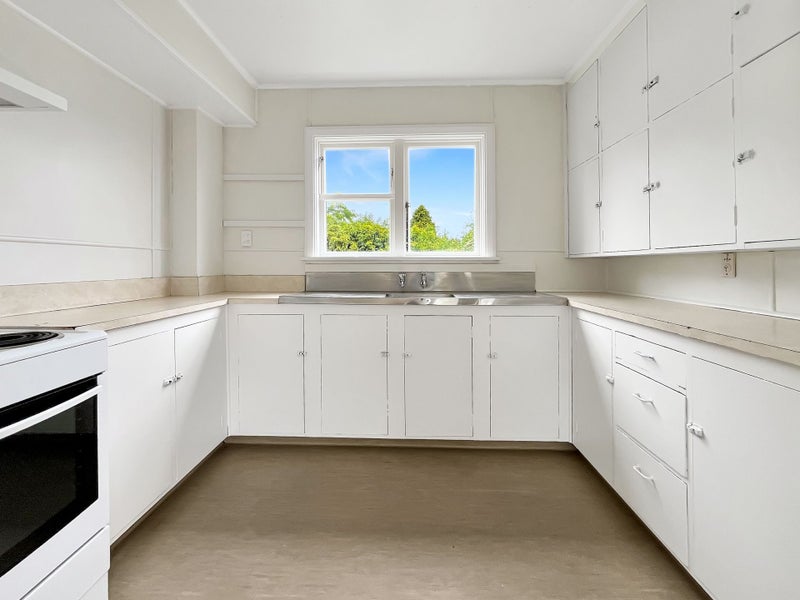 18 Collins Street, Netherby, Ashburton - Carousel 2