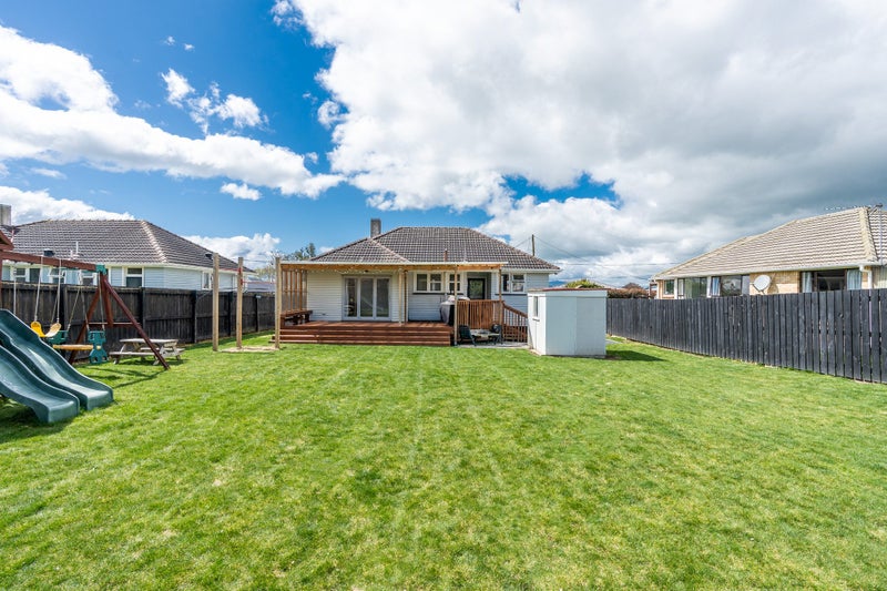 965 Hazelmere Crescent, Te Awamutu, Te Awamutu - Carousel 1