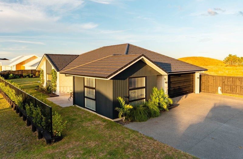 51 Manawa Road, Papamoa Beach, Papamoa - Carousel 1