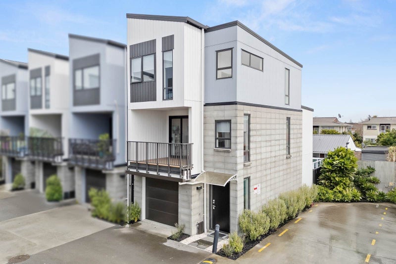 5 Houkura Way, Sandringham, Auckland - Carousel 1