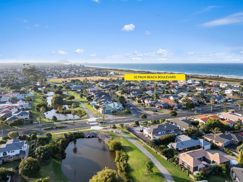 32 Palm Beach Boulevard, Papamoa Beach, Papamoa - Carousel 1