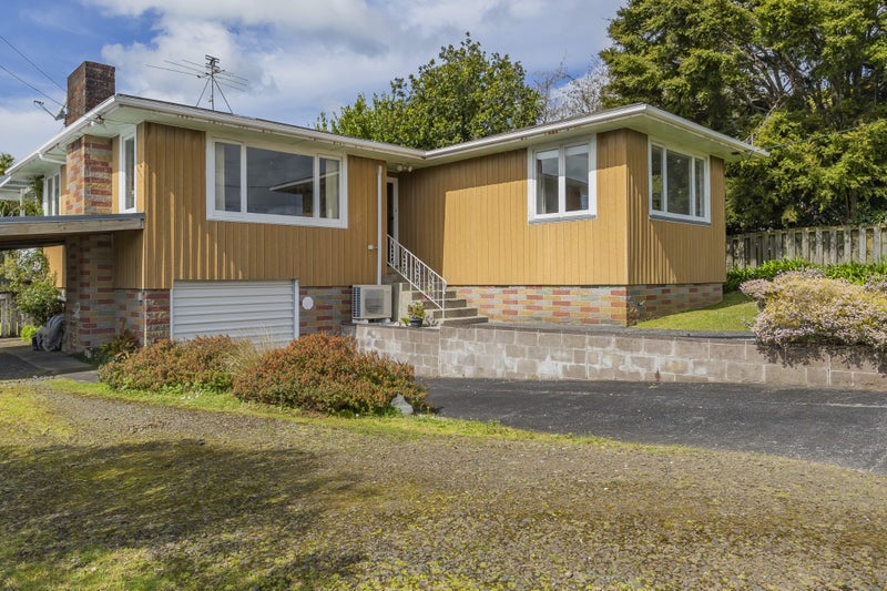 3 Porter Avenue, Te Atatu South, Auckland - Carousel 2