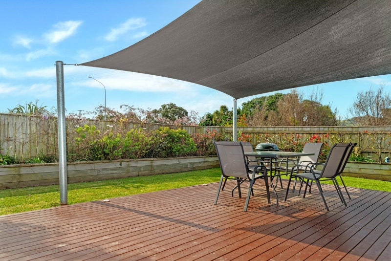 14 Tuamotu Park, Wainui, Gisborne - Carousel 1