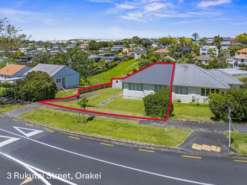 3 Rukutai Street, Orakei, Auckland - Carousel 12