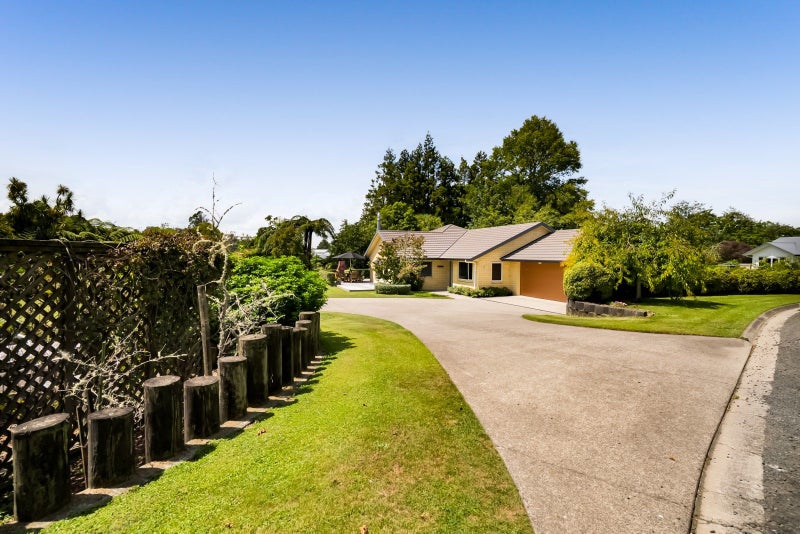 1 Becklands Place, Inglewood, Inglewood - Carousel 2