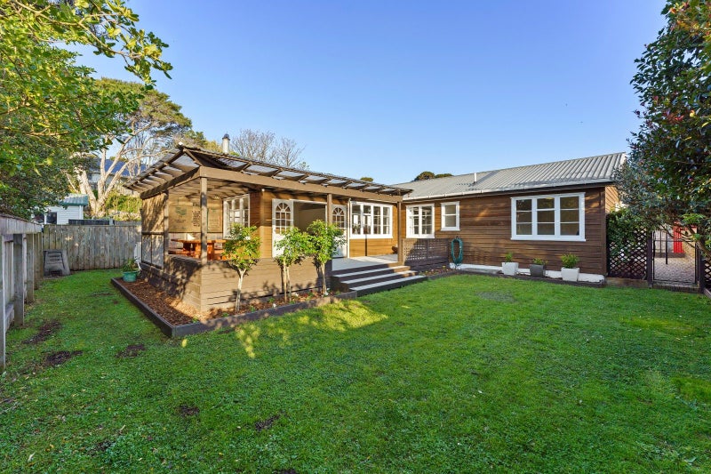 53A Tiromoana Road, Raumati South, Paraparaumu - Carousel 1