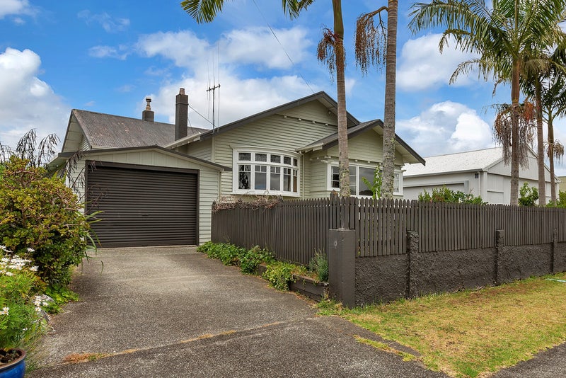 16 Zealandia Street, Kensington, Whangarei - Carousel 1