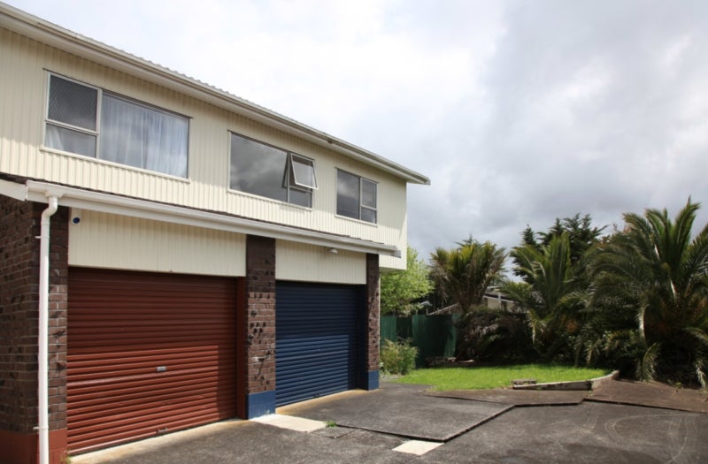 4/90 Lynwood Road, New Lynn, Auckland - Carousel 15