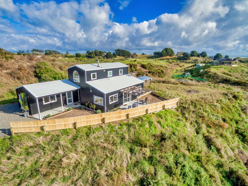 Property Valuation for 111 Strathnaver Drive, Waikawa Beach Trade Me