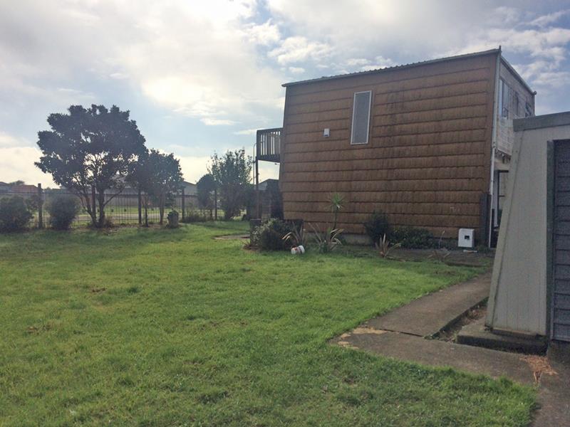 2 Ashmore Place, Favona, Auckland - Carousel 3