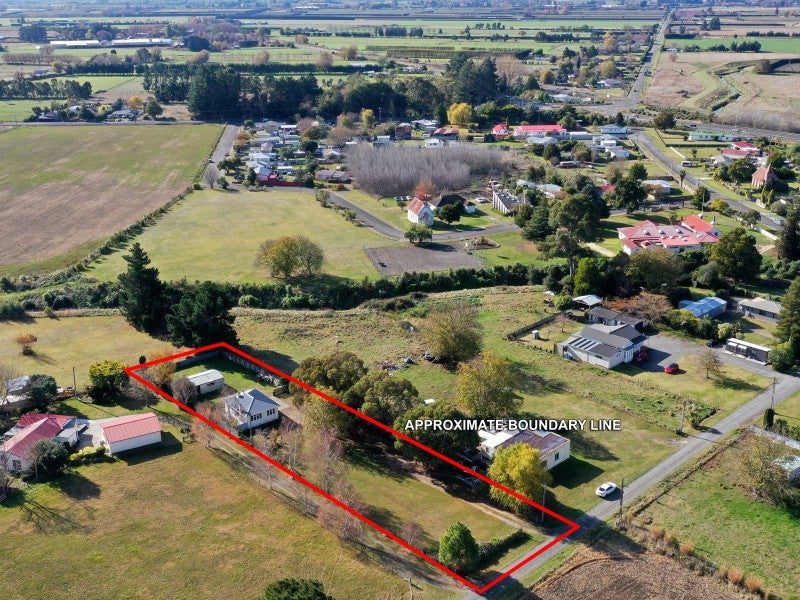 16 Harrison Lane, Pakipaki - Carousel 1