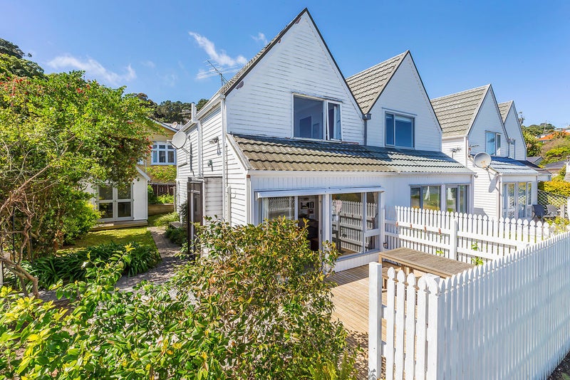 7/50 Darlington Road, Miramar, Wellington - Carousel 1